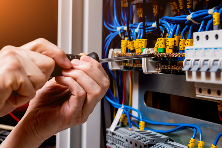 Der Elektriker ganz in Ihrer Nähe, Nürnberg, Neumarkt, Erlangen